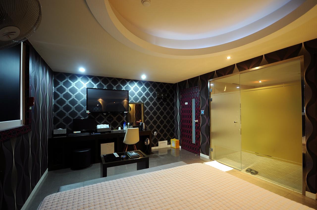 Wow Motel Busan Exterior photo